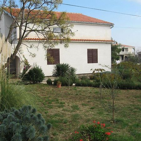 Apartment Dita Nin Exterior foto